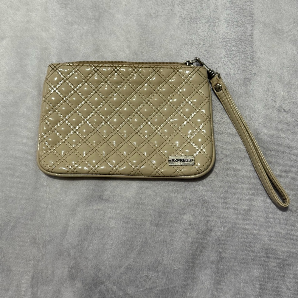 Express Shiny Beige Quilted Wristlet